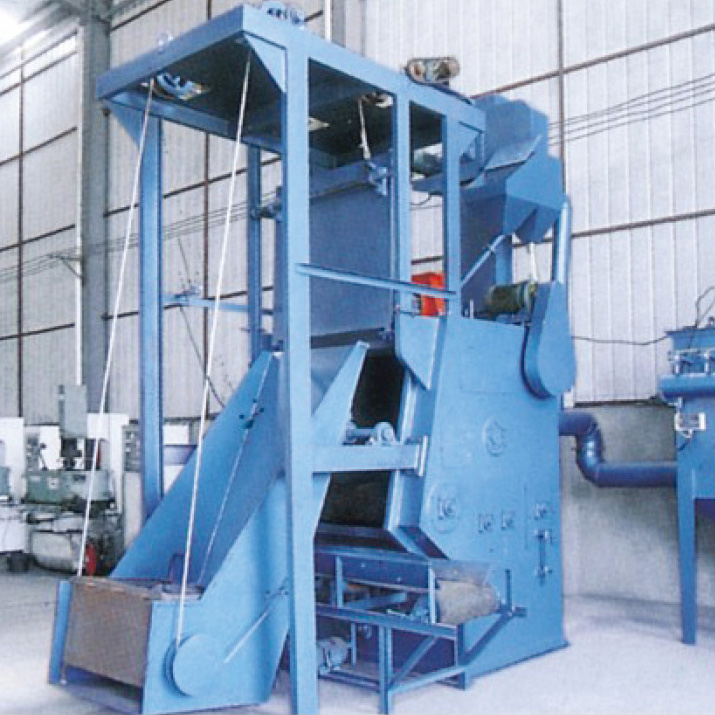 Q32系列自動上下料(卷揚(yáng)上料、輸送下料、環(huán)保)履帶拋丸清理機(jī)